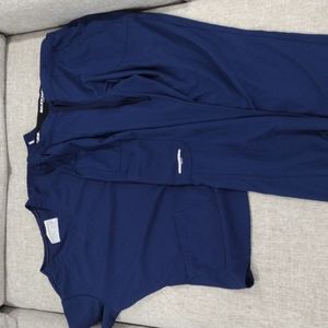 Sketchers by Barco Scrubs Set S (shirt) and M (pants), Navy